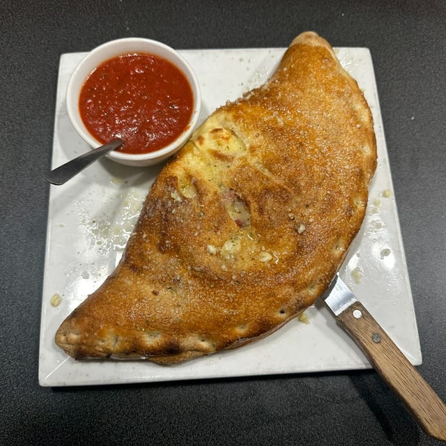 Pizzitalia’s Calzone.